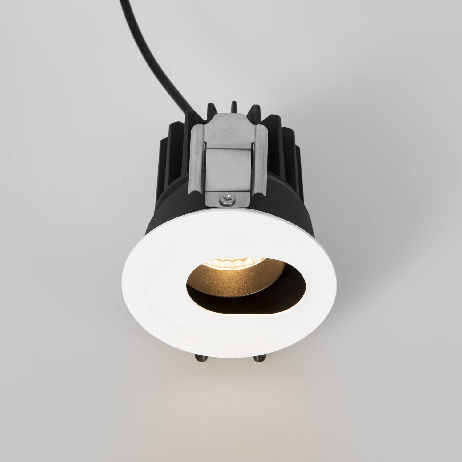 Foco-Keyhole-white-4