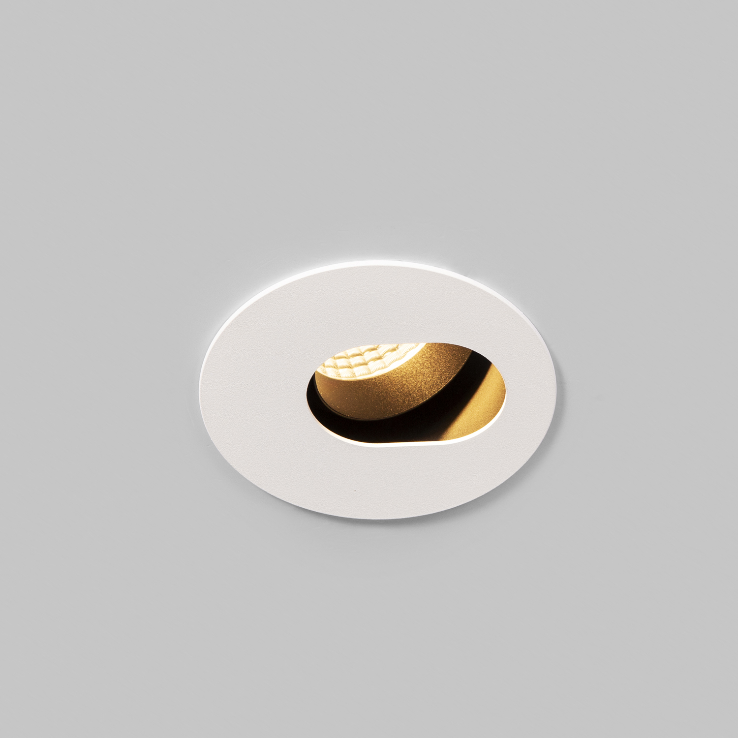Foco-Keyhole-white-6