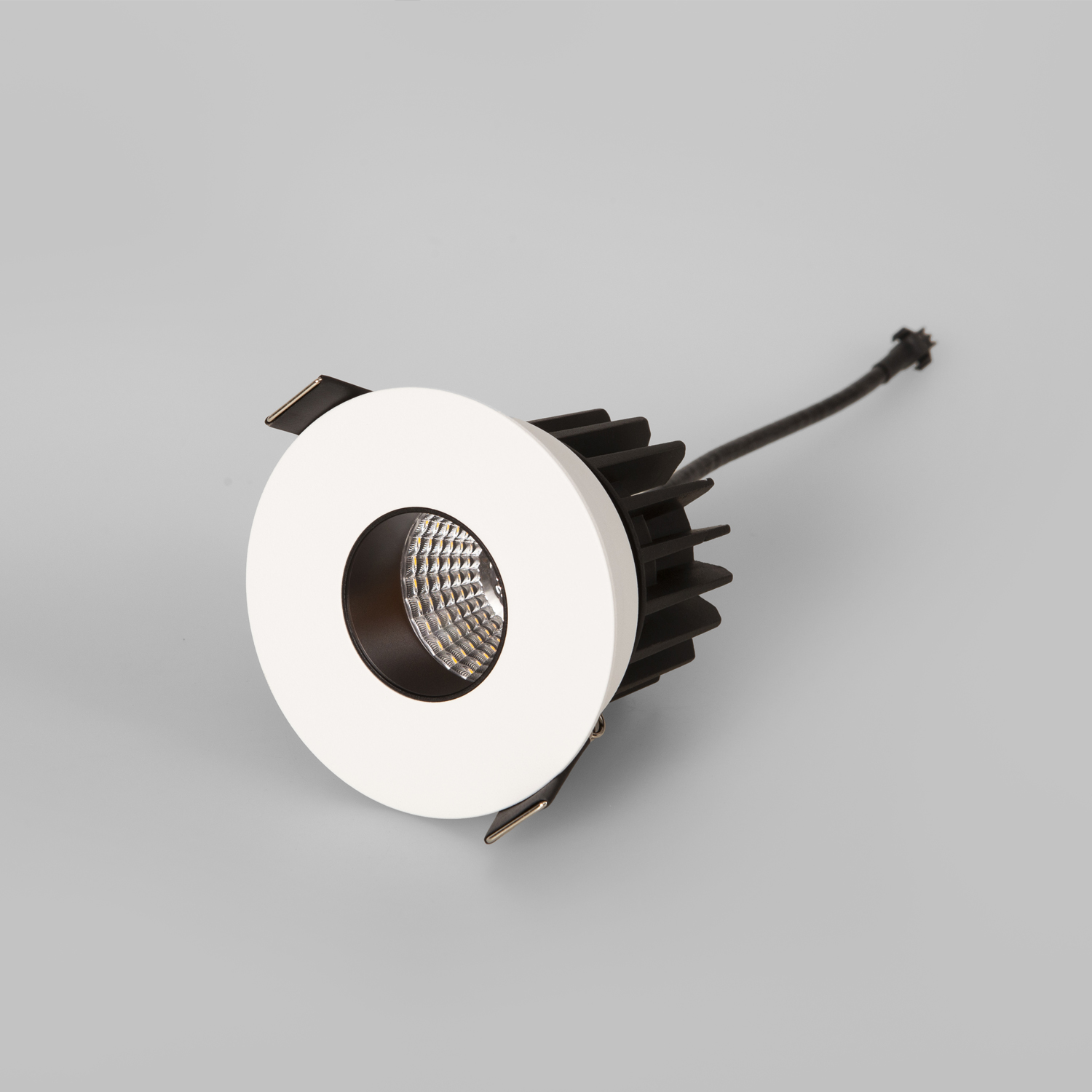 Fuoco Pinhole white-4